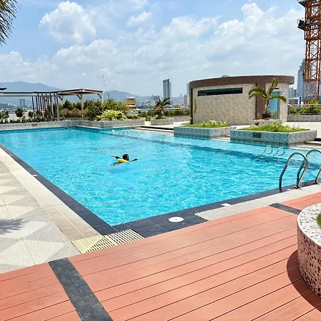 Arc Tower 1 - All Access Condo Hotel